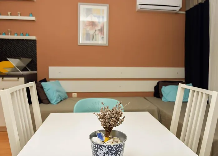 Coral アパート ポモリエ